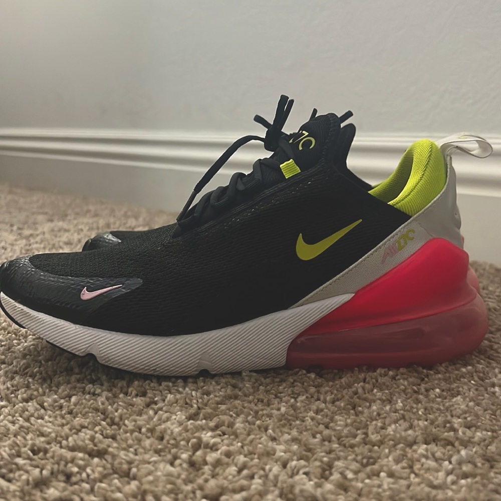NIKE AIR MAX WOMENS